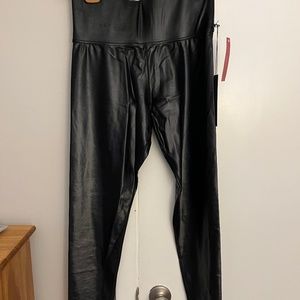 Carbon38 black leggings